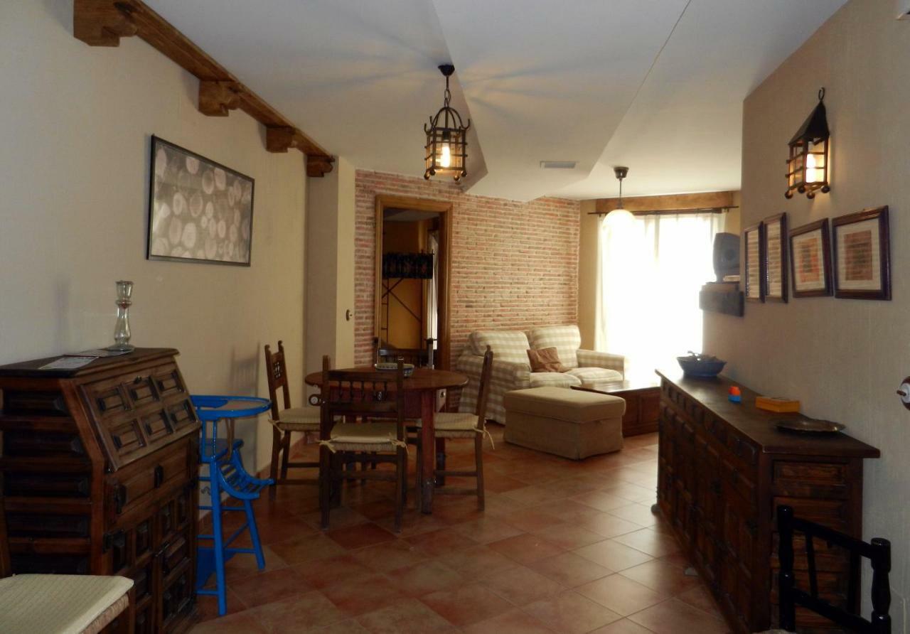 Casa Rebollares I Casa de hóspedes Piedralaves Exterior foto