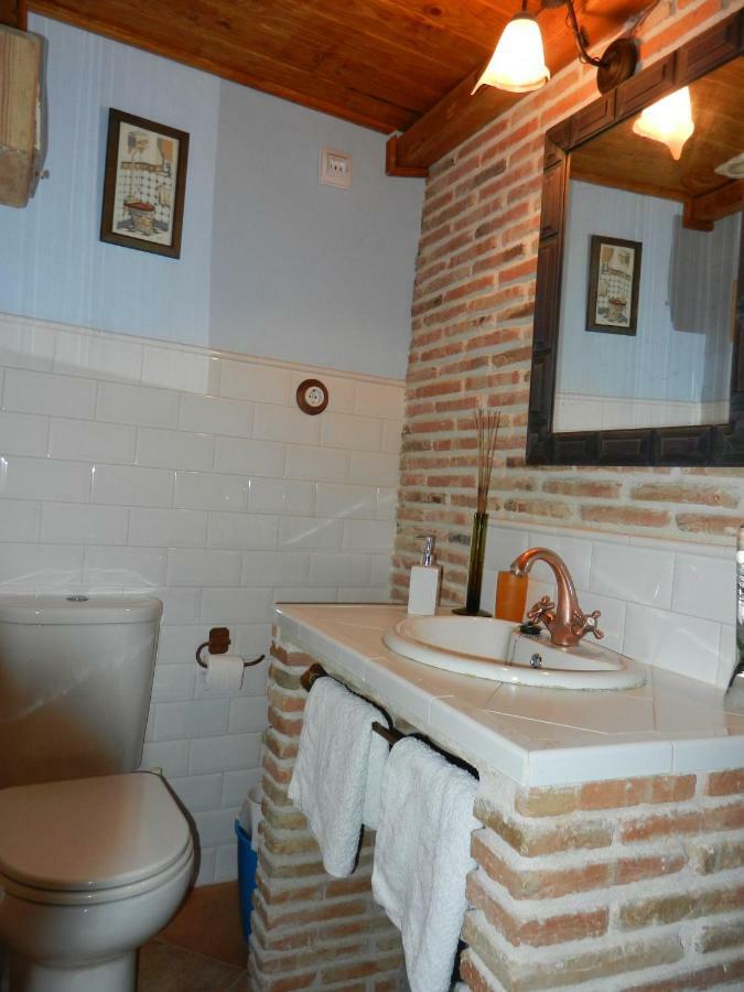 Casa Rebollares I Casa de hóspedes Piedralaves Exterior foto